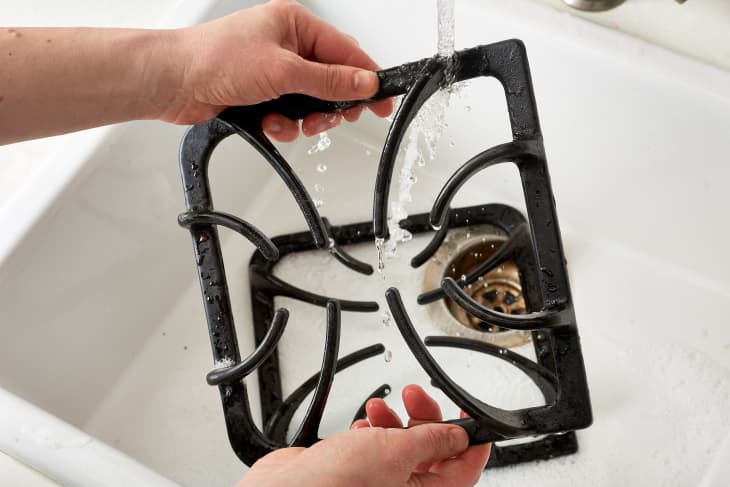 How to Clean Stove Grates: Step by Step with Pictures | Apartment Therapy