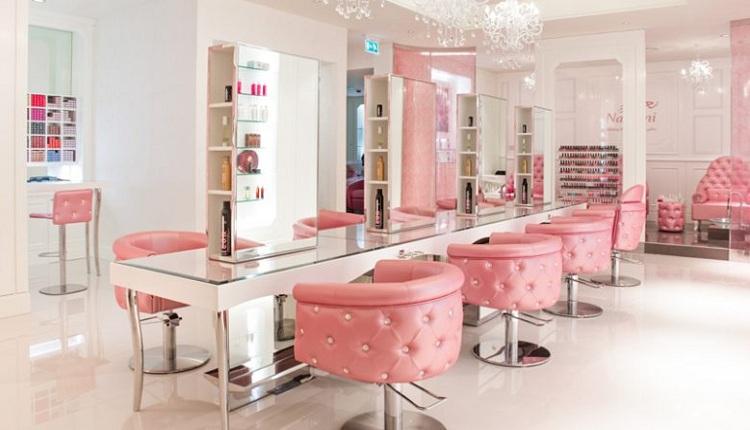 لیست وسایل آرایشگاه زنانه و نکات مهم برای خرید آن‌ها – مجله اینترنتی مو تن رو